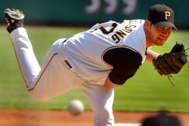 Pirates’ Ryan Vogelsong Goes To DL After Getting Hit in Face