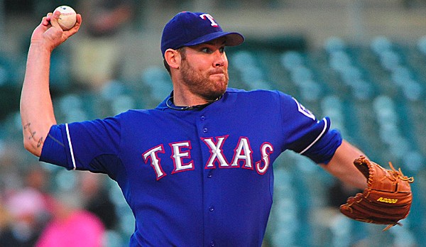 Texas Rangers Lose Lewis, Holland from Starting Rotation