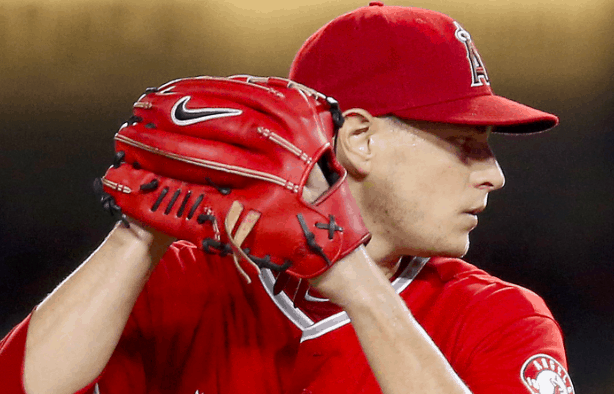 Garrett Richards Throws for First Time Since Passing on Tommy John Surgery